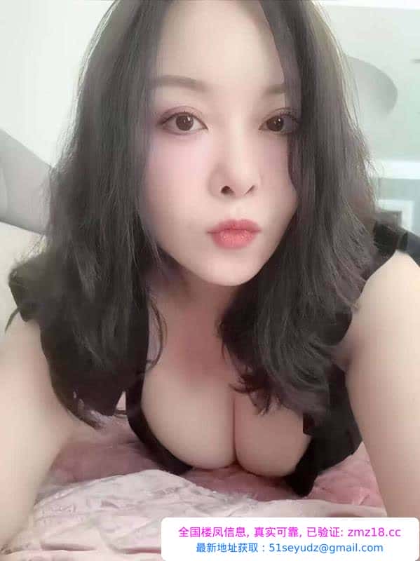 风骚大奶服务控骚少妇