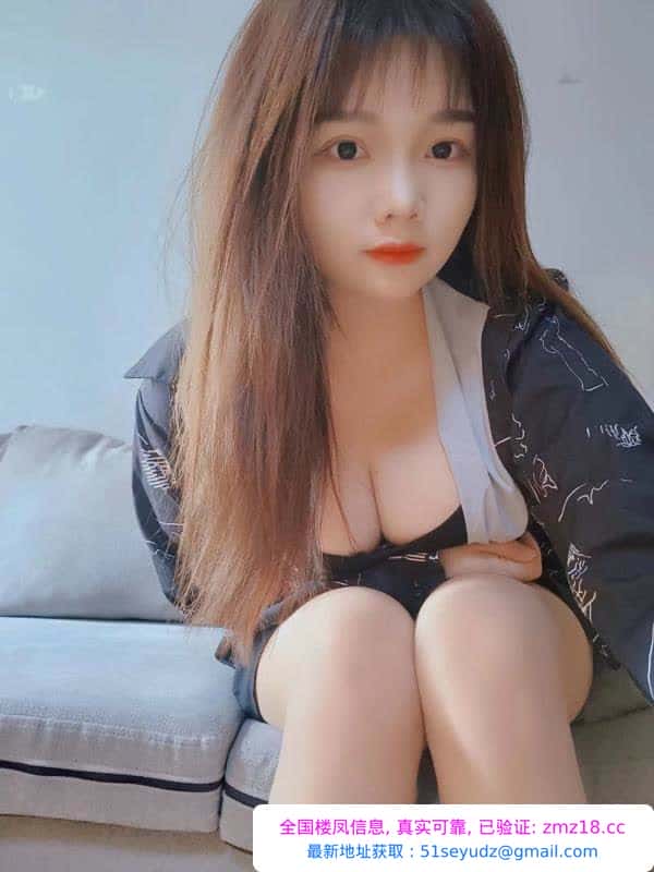 白云小颜温柔可爱