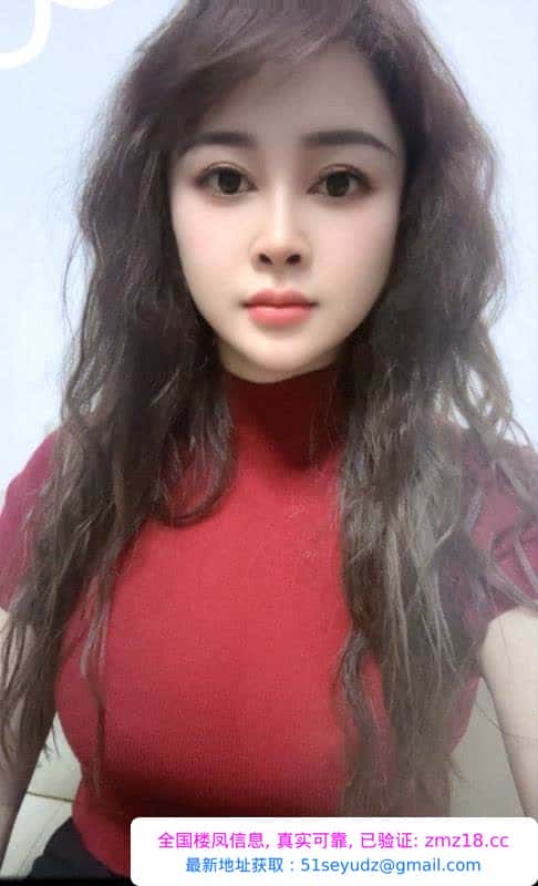 圆润大奶肥臀少妇