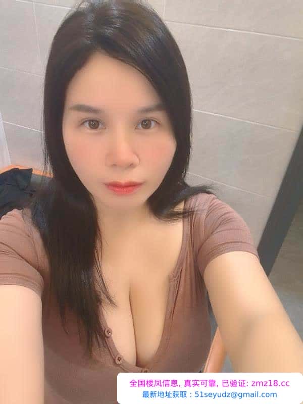 美臀骚货少妇