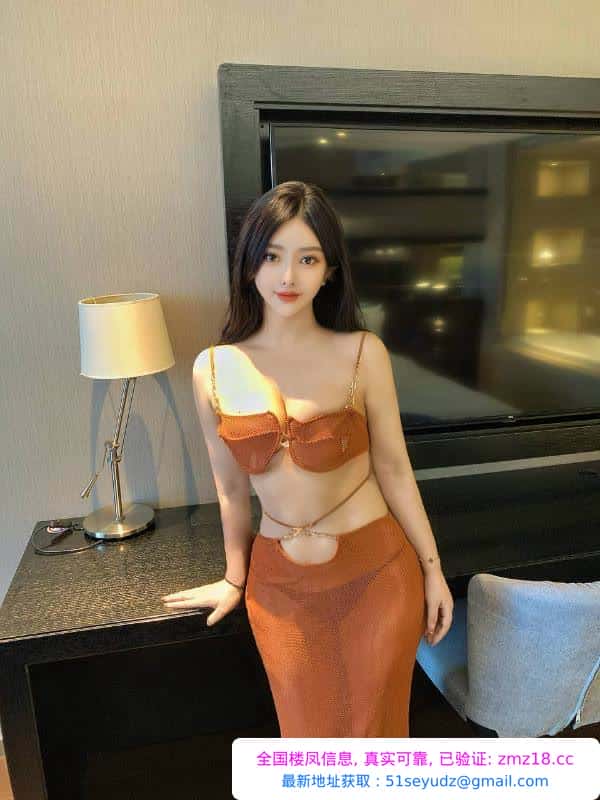 丰润饱满体贴颜值老师