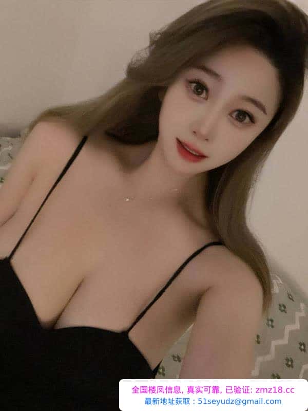 丰满巨乳服务配合艾米