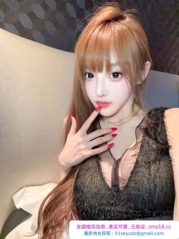 白嫩嫩刚下海小尤物