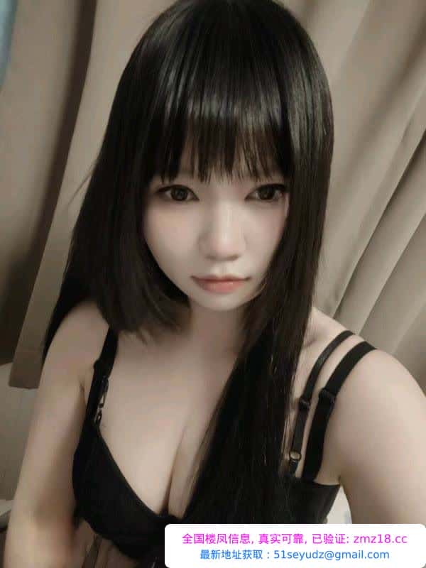 龙华萝莉小雨