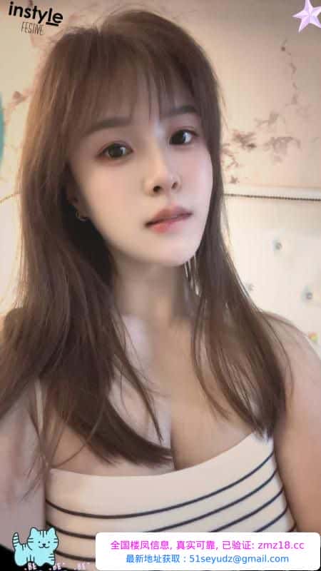 性感清纯美女