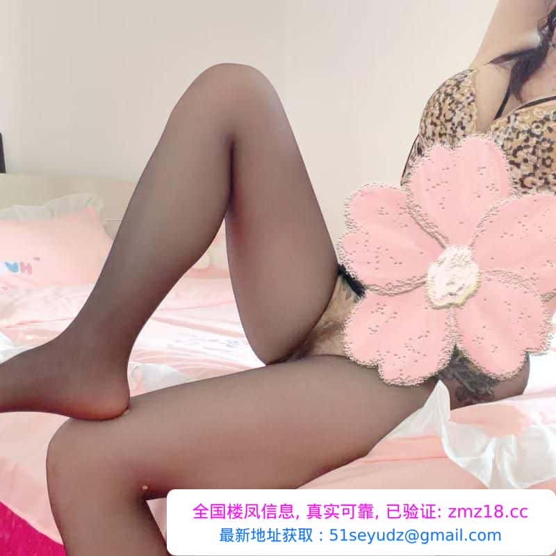 骚货大奶子