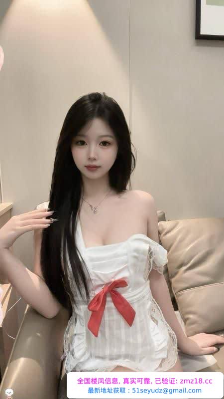 长腿服务热情颜值嫩妹