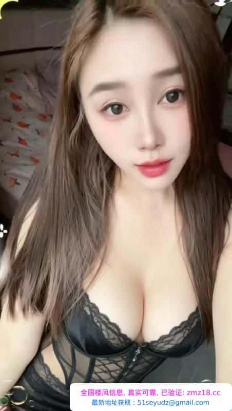 返食美乳御姐