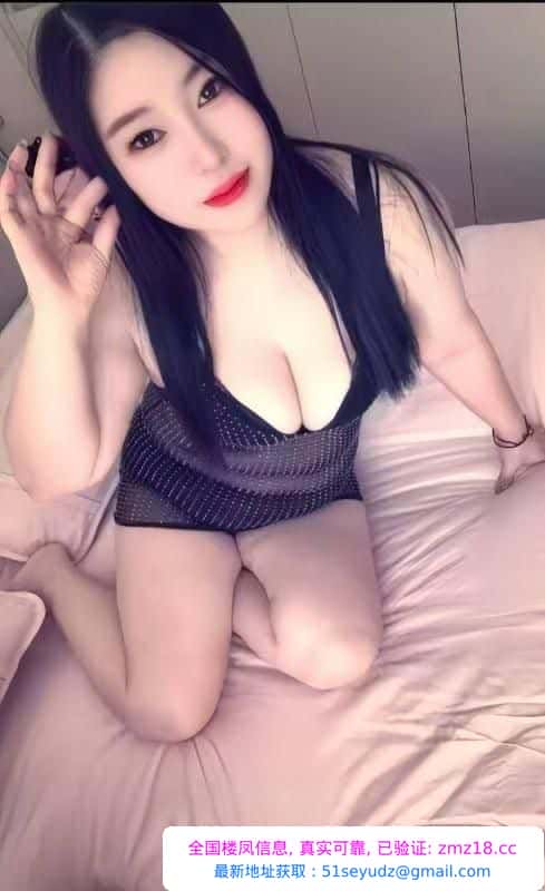 风骚大奶少妇玫瑰