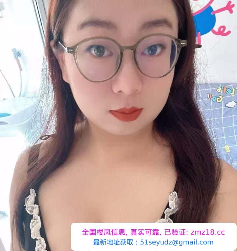 骚妇大奶大屁股