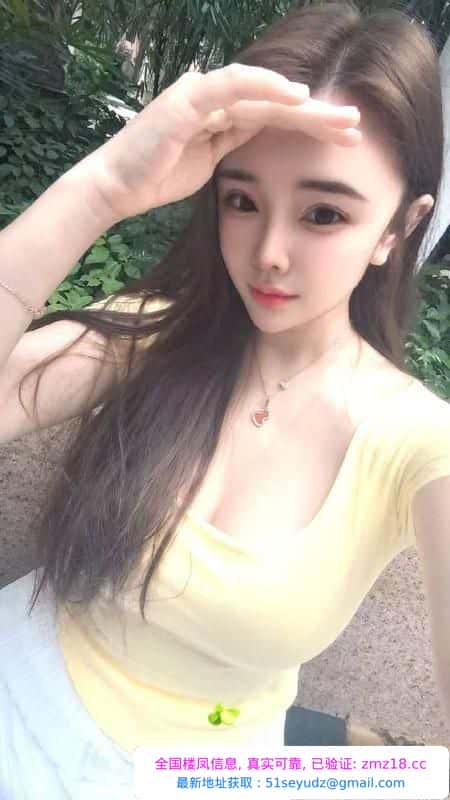 肤白巨乳瑜伽御姐娜娜