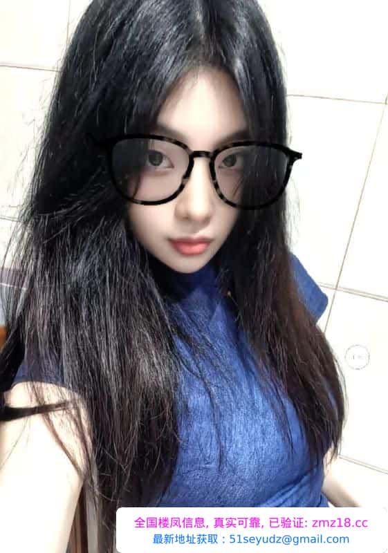 高颜值中项口爆美女