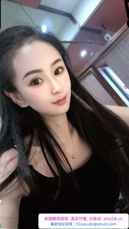 腰细臀圆的小骚逼