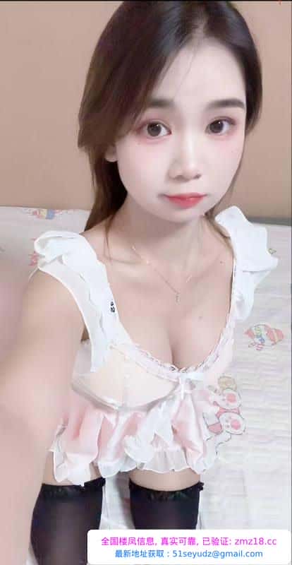 性感粉嫩多汁小骚货