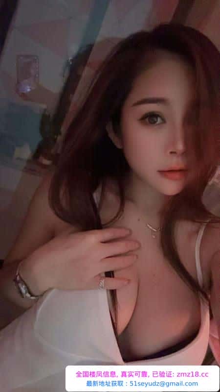 大波粉嫩小美女