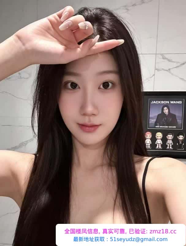 在校兼职嫩妹大长腿