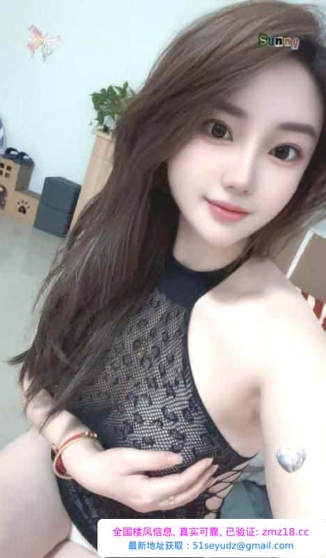 丰满性感美少妇