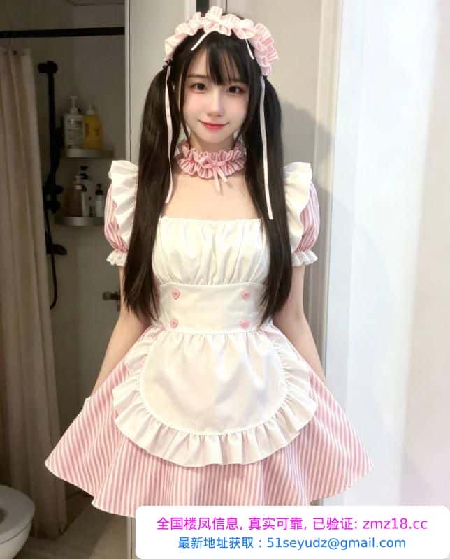 甜美颜值二次元嫩妹