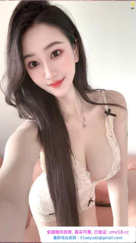高颜美胸御姐